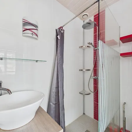 Maison 7 Pers Proche Plage, Jardin & Veranda Holiday home